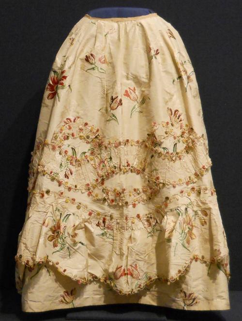 Petticoat 1989-330,2