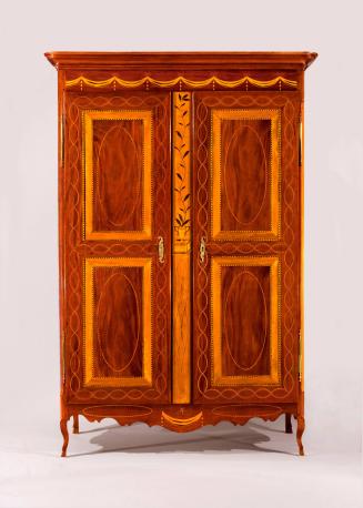 D2010-CMD-041. Armoire, post-conservation.
