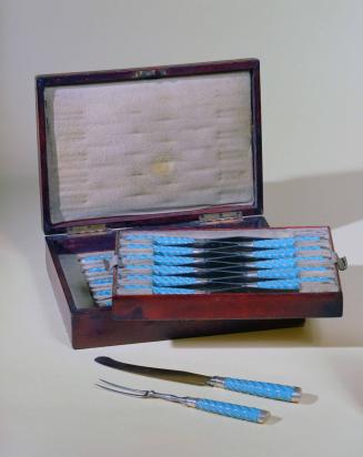 Flatware Case with Knives and Forks 1955-71,1-25