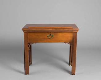 1980-152, Library Table
