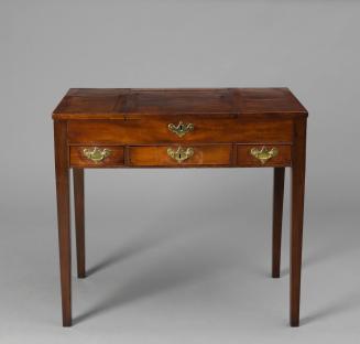 1991-76, Dressing Table