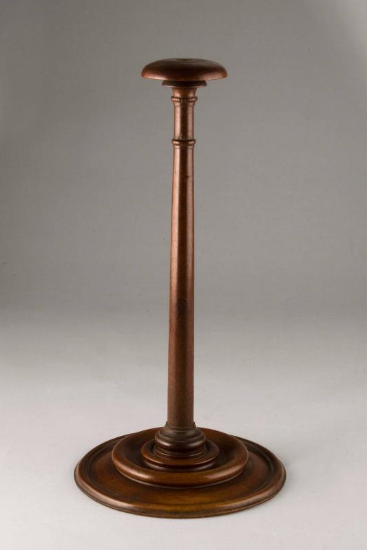 Wig stand – Works – The Colonial Williamsburg Foundation
