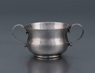 D2014-CMD. Double-handled cup