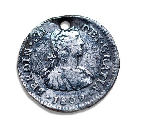 T035-2020,4 (OBJ-10AR-00059), Pierced Coin